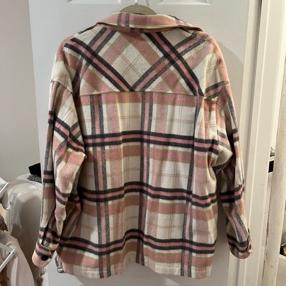 Zara flannel - Picture 3 of 3